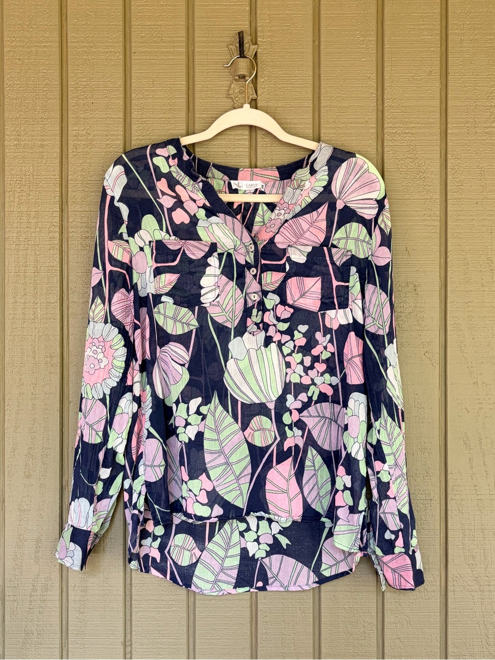 CARVE DESIGNS Dylan Organic Cotton Gauze Floral Roll Tab Sleeve Shirt Top M EUC
